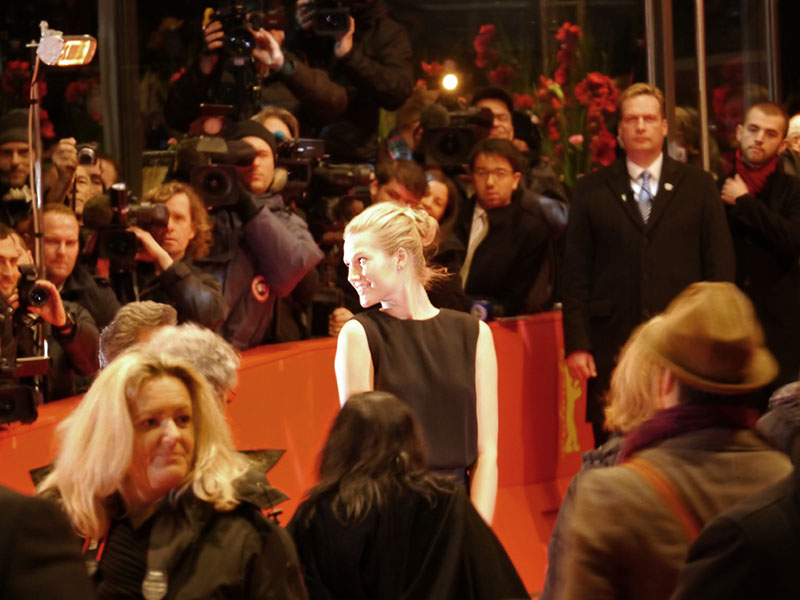 Toni Garrn - "The Monuments Men" Filmpremiere auf der Berlinale 2014